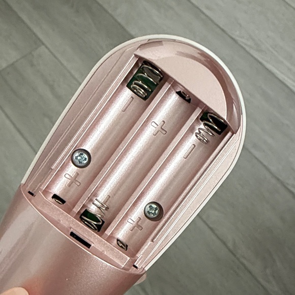 Skin Inc LED Device - Picture 10 of 10